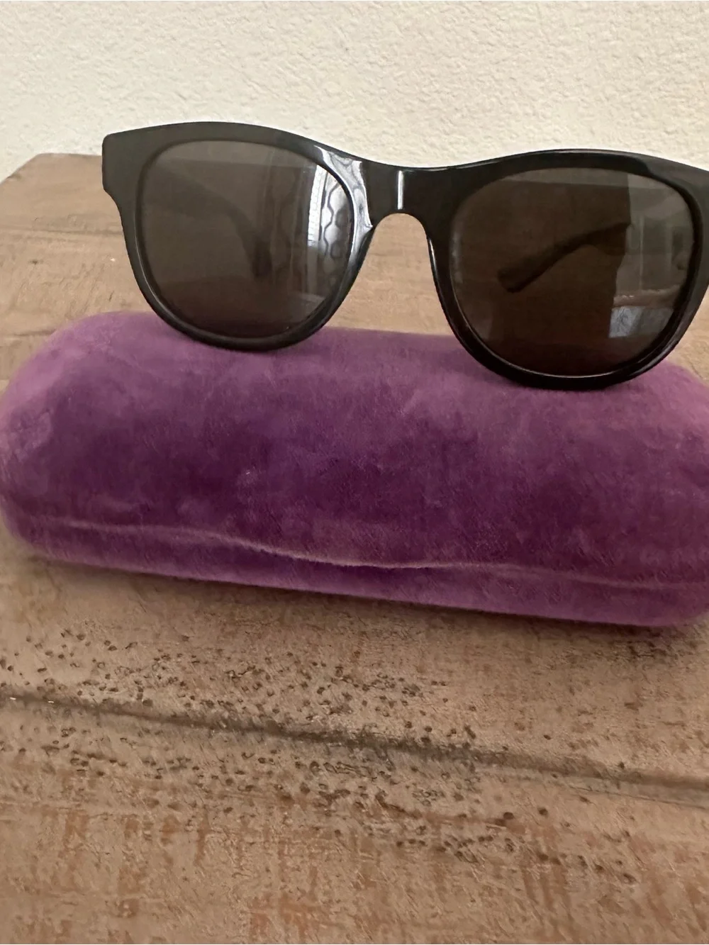 Gucci Black Sunglasses with Dark Lenses
